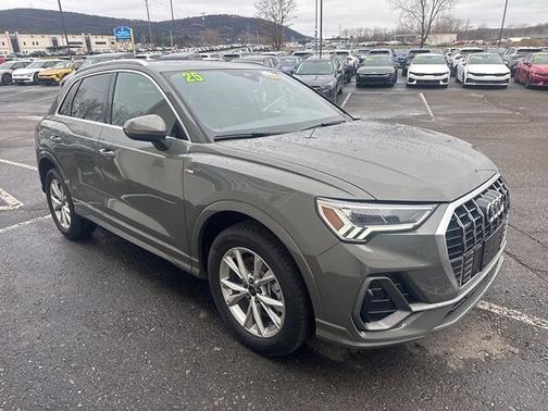 2025 Audi Q3 Premium 45 TFSI S line quattro Tiptronic