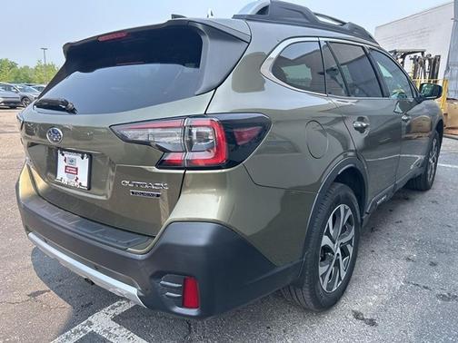 2022 Subaru Outback Touring