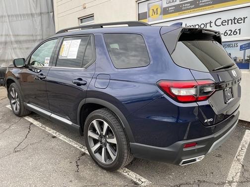 2023 Honda Pilot Touring 8-Passenger
