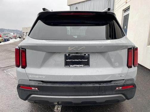 2023 Kia Sorento S