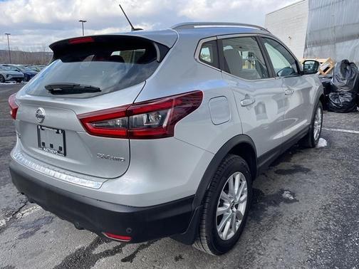 2021 Nissan Rogue Sport SV