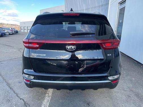 2022 Kia Sportage EX