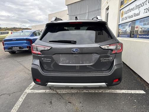 2025 Subaru Outback Touring XT