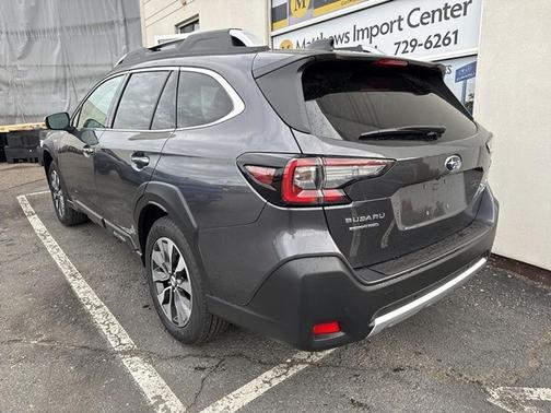 2025 Subaru Outback Touring XT