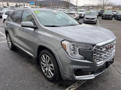 2023 GMC Terrain Denali