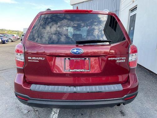 Venetian Red Pearl 2016 Subaru Forester 2.5i Premium