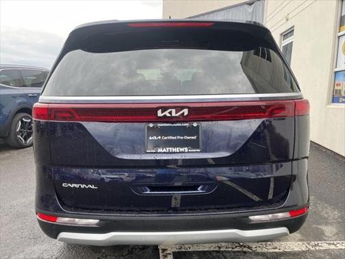 2024 Kia Carnival LX