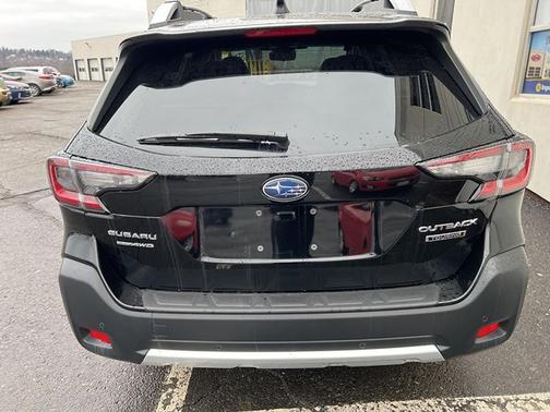 2025 Subaru Outback Touring