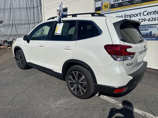 Crystal White Pearl 2022 Subaru Forester Limited