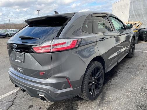 2024 Ford Edge ST
