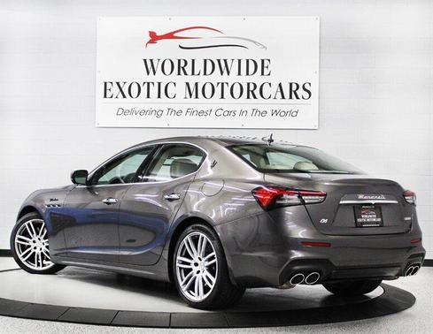 2022 Maserati Ghibli Modena Q4