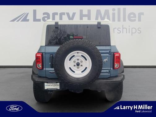 AZURE GRAY MET TRI-COAT 2025 Ford Bronco HERITAGE EDITION