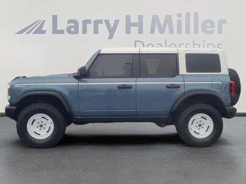 AZURE GRAY MET TRI-COAT 2025 Ford Bronco HERITAGE EDITION