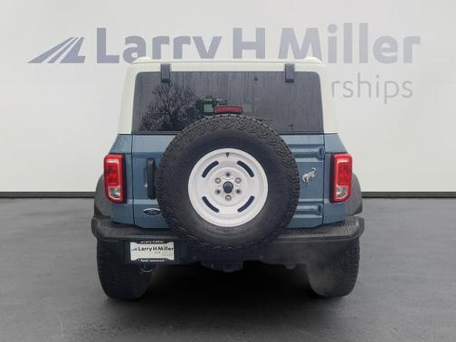 AZURE GRAY MET TRI-COAT 2025 Ford Bronco HERITAGE EDITION