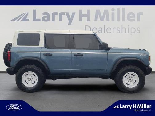 AZURE GRAY MET TRI-COAT 2025 Ford Bronco HERITAGE EDITION