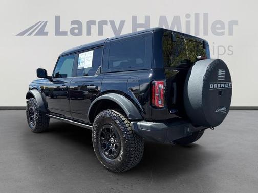 SHADOW BLACK 2025 Ford Bronco BADLANDS