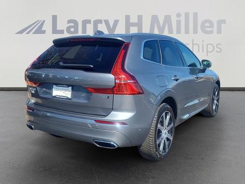 Gray 2021 Volvo XC60 T5 INSCRIPTION