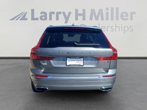 Gray 2021 Volvo XC60 T5 INSCRIPTION