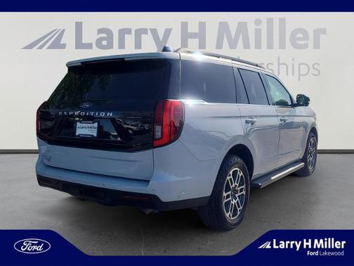 SPACE SILVER METALLIC 2025 Ford Expedition ACTIVE