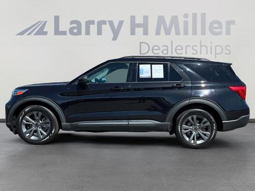 AGATE BLACK METALLIC 2021 Ford Explorer XLT
