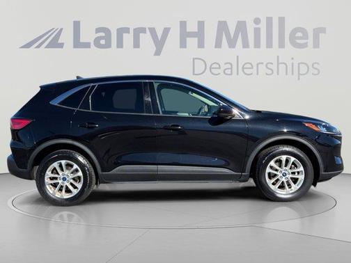 Black Metallic 2020 Ford Escape SE