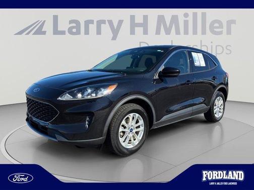 Black Metallic 2020 Ford Escape SE