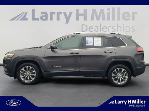 2019 Jeep Cherokee LATITUDE PLUS