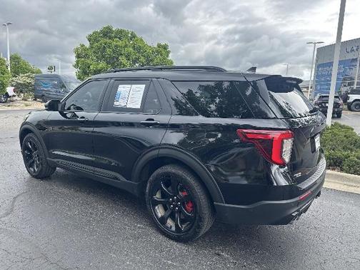 2022 Ford Explorer ST