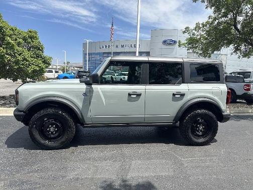 2022 Ford Bronco BLACK DIAMOND
