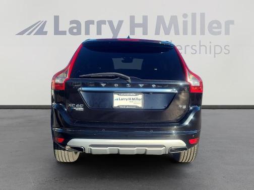 2017 Volvo XC60 T5 DYNAMIC