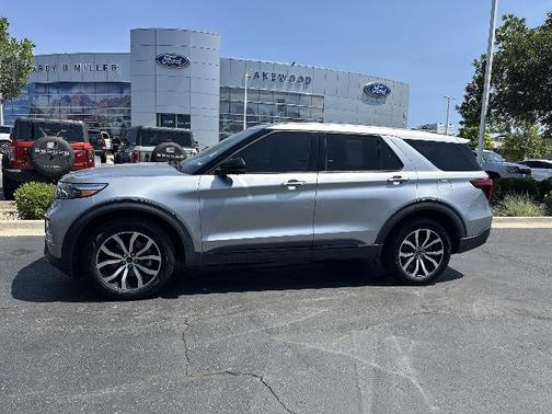 2021 Ford Explorer ST