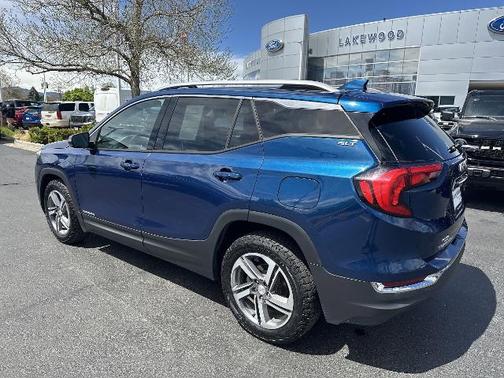2021 GMC Terrain SLT