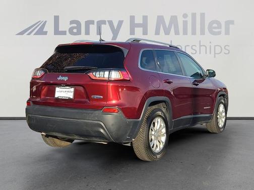 2019 Jeep Cherokee LATITUDE
