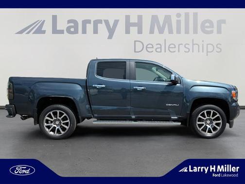 Dark Sky Metallic 2019 GMC Canyon DENALI