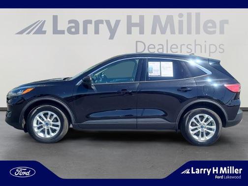 AGATE BLACK METALLIC 2020 Ford Escape SE