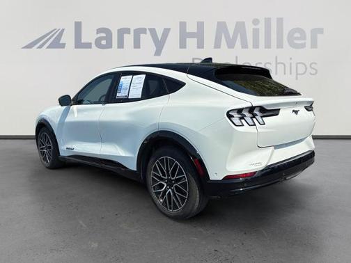 STAR WHITE MET TRI-COAT 2024 Ford Mustang Mach-E PREMIUM