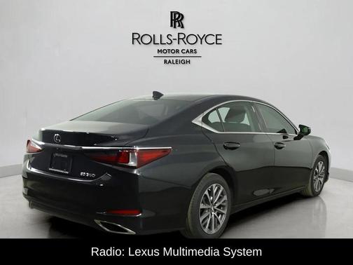 Obsidian Black 2022 Lexus ES 350 Base