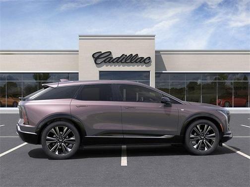 2025 Cadillac OPTIQ Luxury