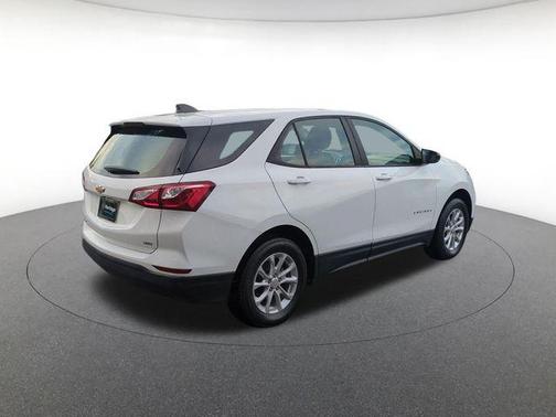 Summit White 2021 Chevrolet Equinox LS