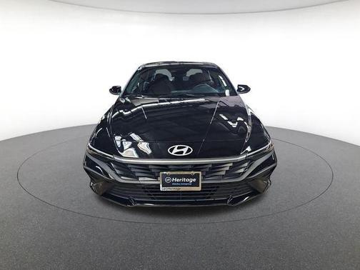 Abyss Black 2025 Hyundai ELANTRA HEV SEL Sport