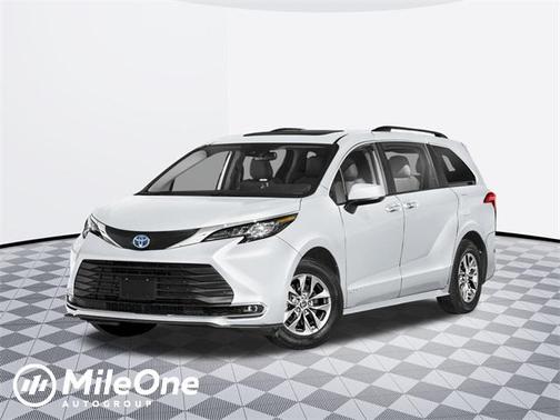 2025 Toyota Sienna XLE 7 Passenger