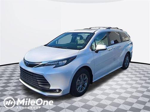 2025 Toyota Sienna XLE 7 Passenger