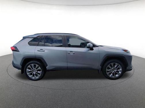 Silver Sky Metallic 2020 Toyota RAV4 XLE Premium