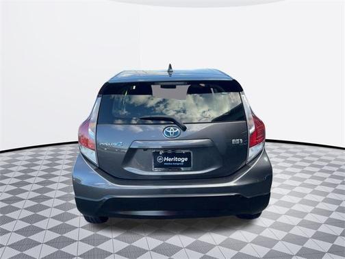 2017 Toyota Prius c Three