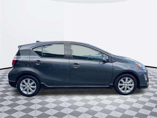 2017 Toyota Prius c Three