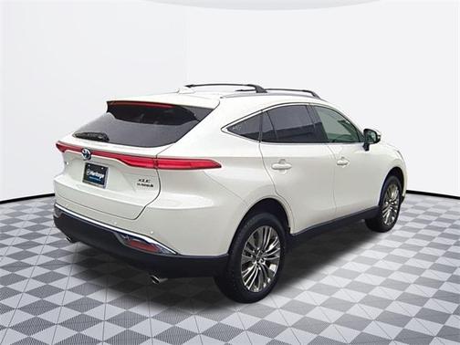 2022 Toyota Venza XLE