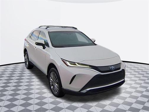 2022 Toyota Venza XLE