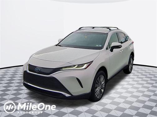 2022 Toyota Venza XLE
