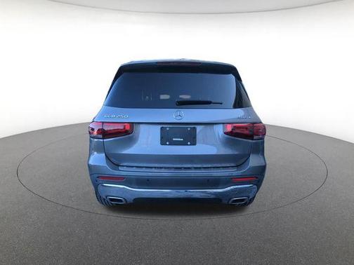 Mountain Grey Metallic 2022 Mercedes-Benz GLB 250 4MATIC