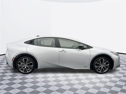 2023 Toyota Prius XLE